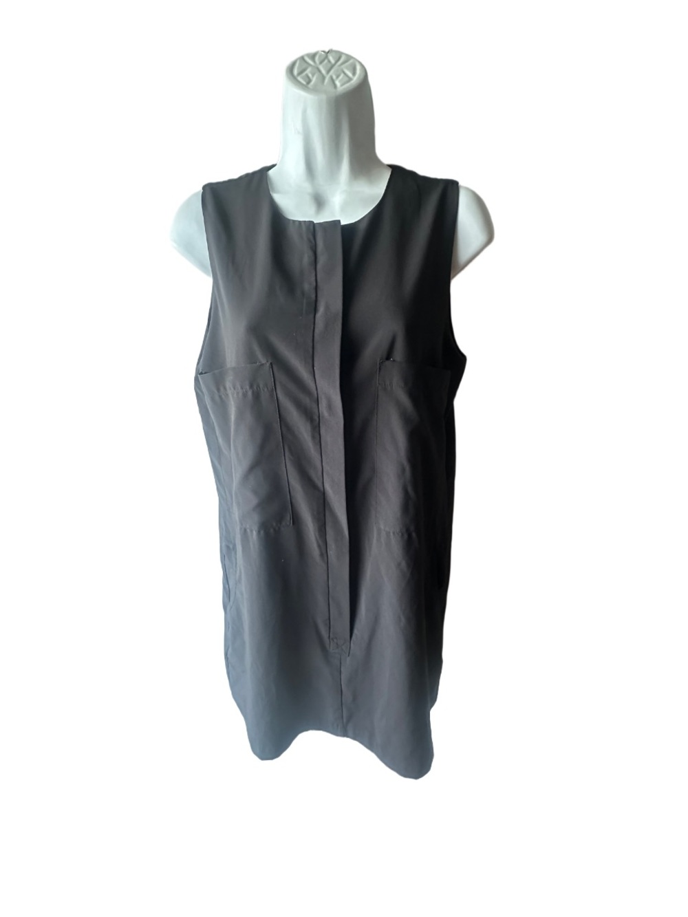 Karen Zambos Black Sleeveless Tunic Top Round Neck Patch Pockets Women’s